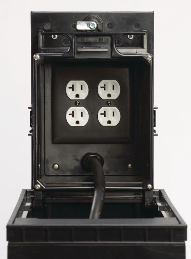 Wiremold XB814C520C2BK Exterior Box Cover Assembly 2 Cir 20A